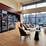 Renovated Apartment In Madrid Center